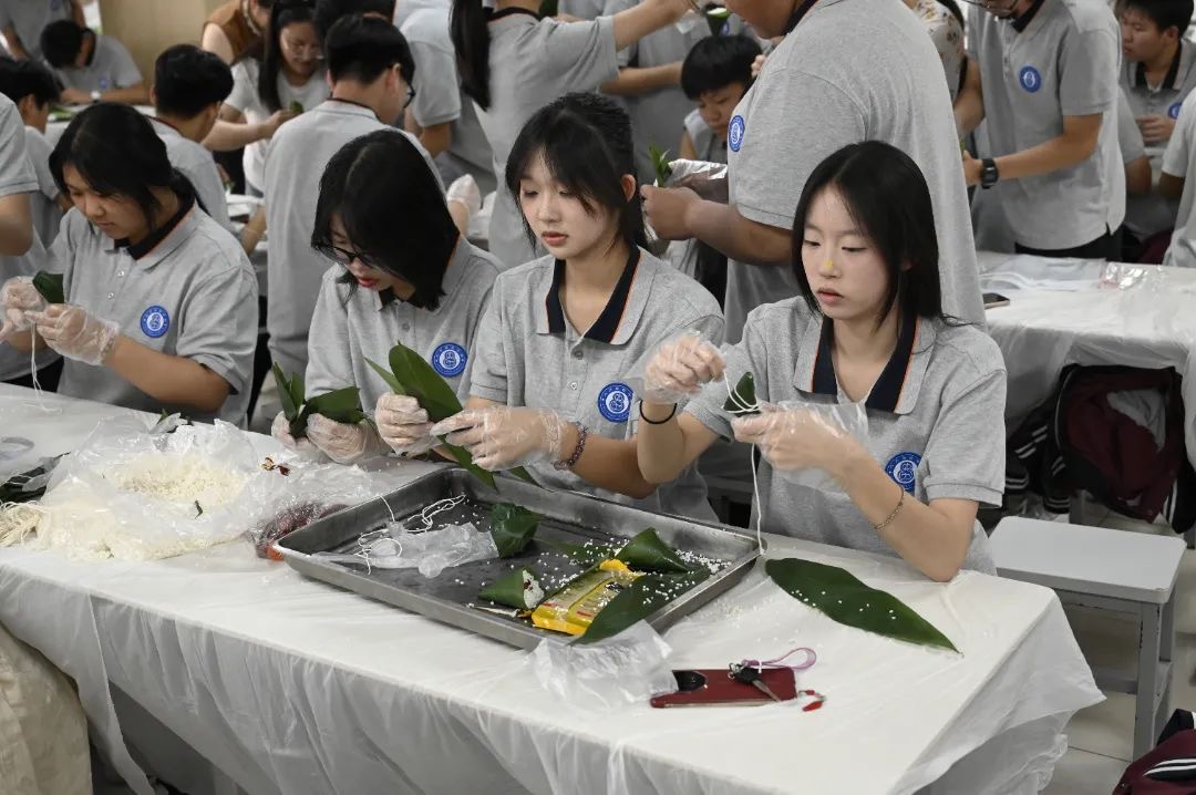 粽香传情.乐享端午 _ 六力高级中学与您共谱端午记忆